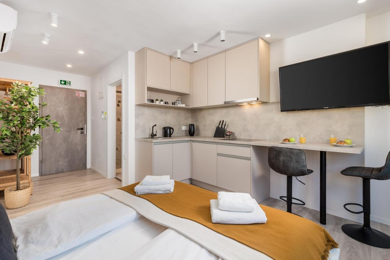Apartments Penkala Rijeka Eksteriør bilde