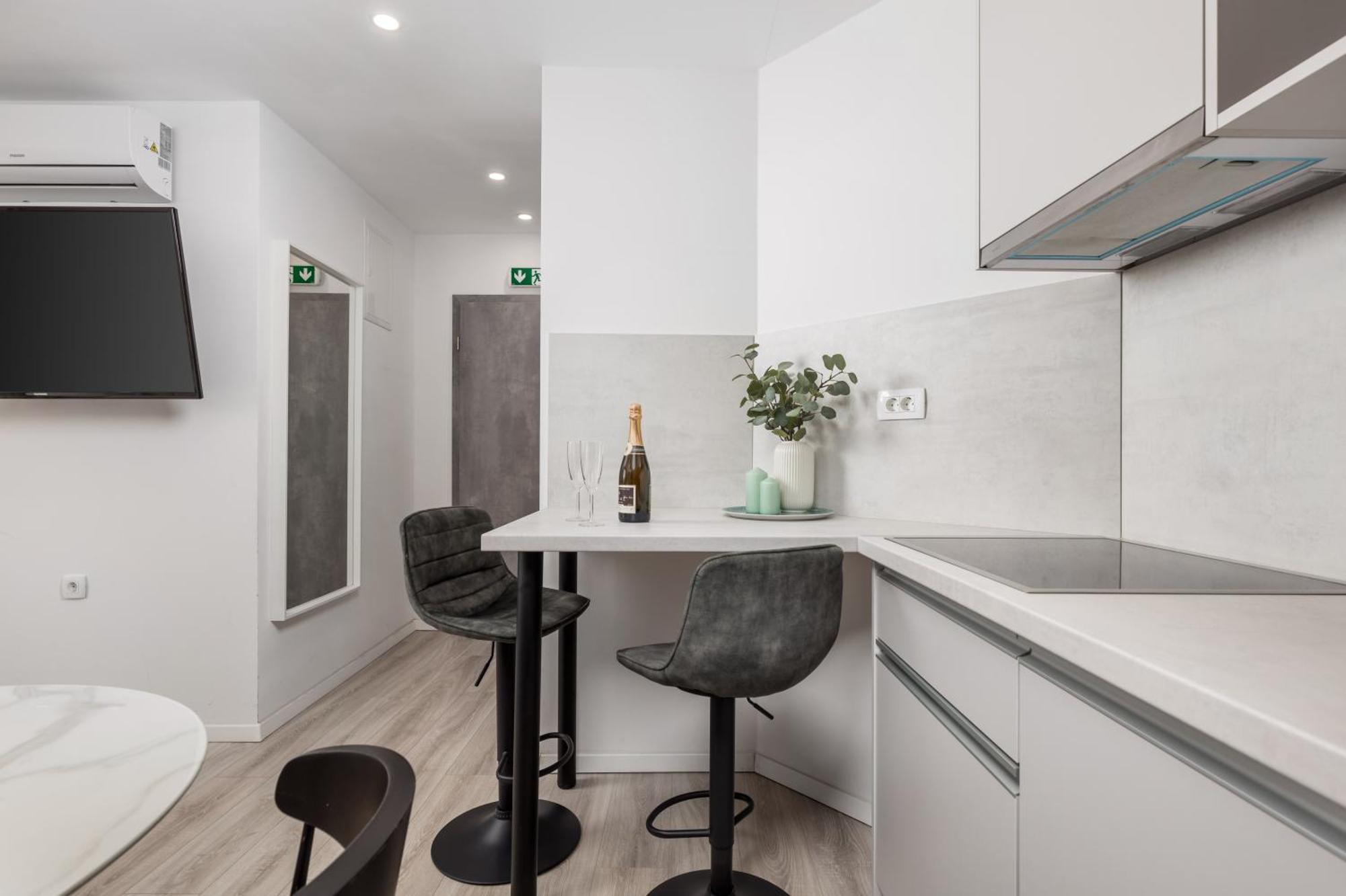 Apartments Penkala Rijeka Eksteriør bilde